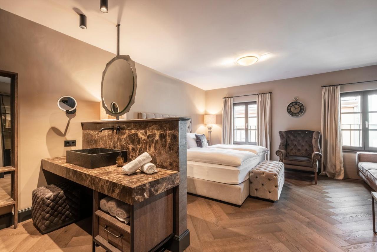 Boutiquehotel Weisses Roessl Innsbruck Exterior photo
