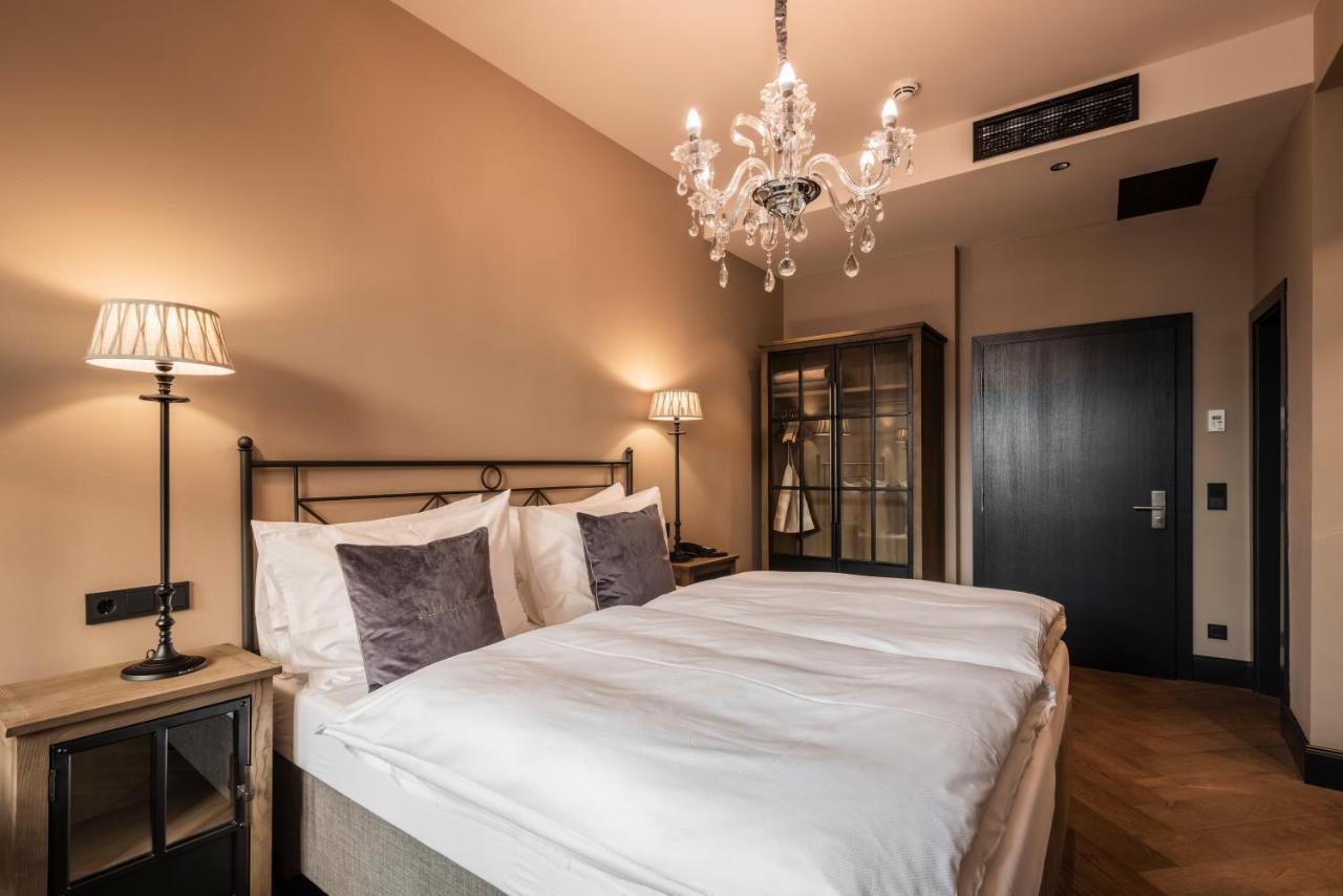 Boutiquehotel Weisses Roessl Innsbruck Exterior photo