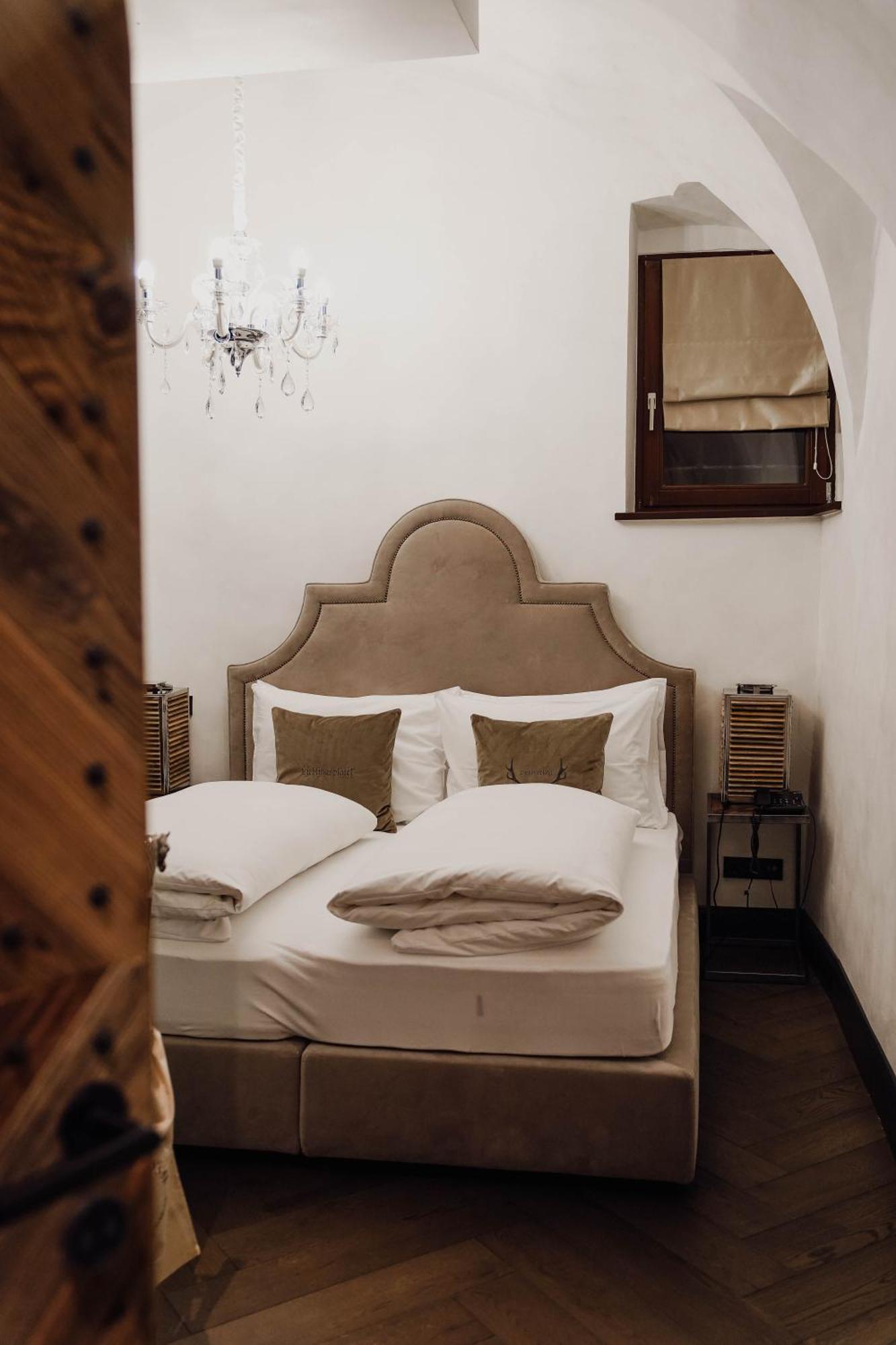 Boutiquehotel Weisses Roessl Innsbruck Exterior photo