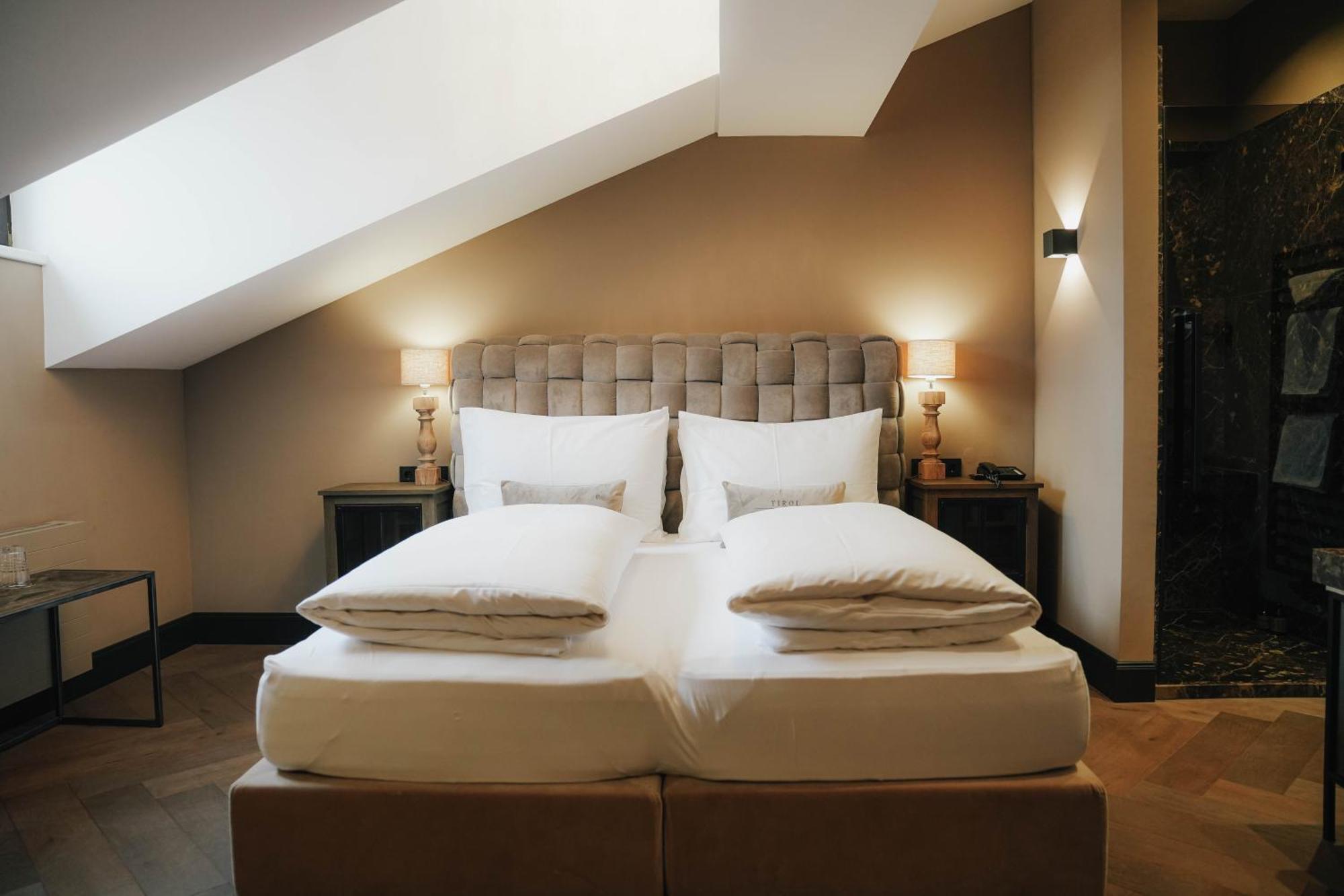 Boutiquehotel Weisses Roessl Innsbruck Exterior photo