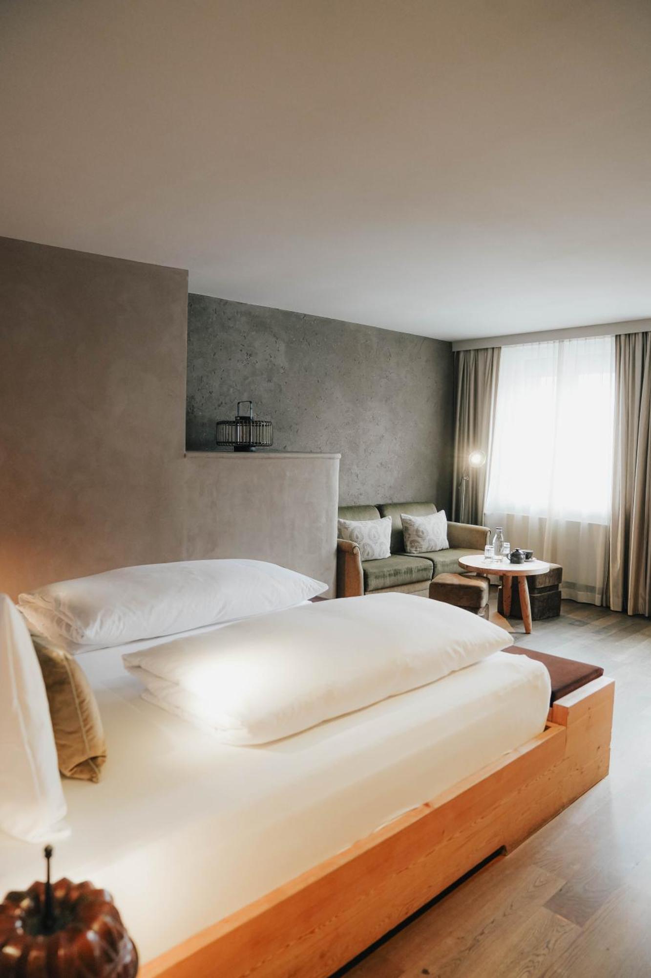Boutiquehotel Weisses Roessl Innsbruck Exterior photo